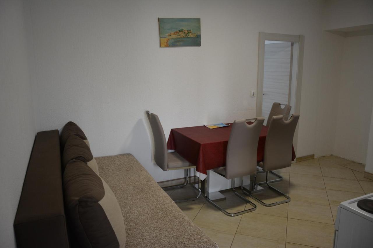 Apartments Djedovic 2 Petrovac Exteriér fotografie